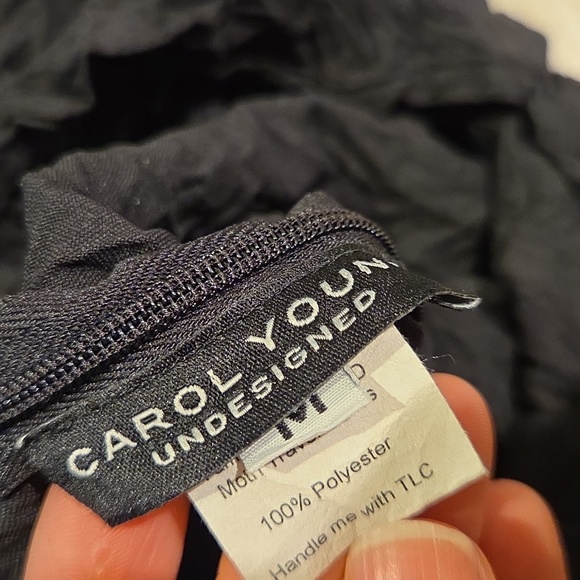 Carol Young Unlisted Moth Caftan Dress - Picture 4 of 8